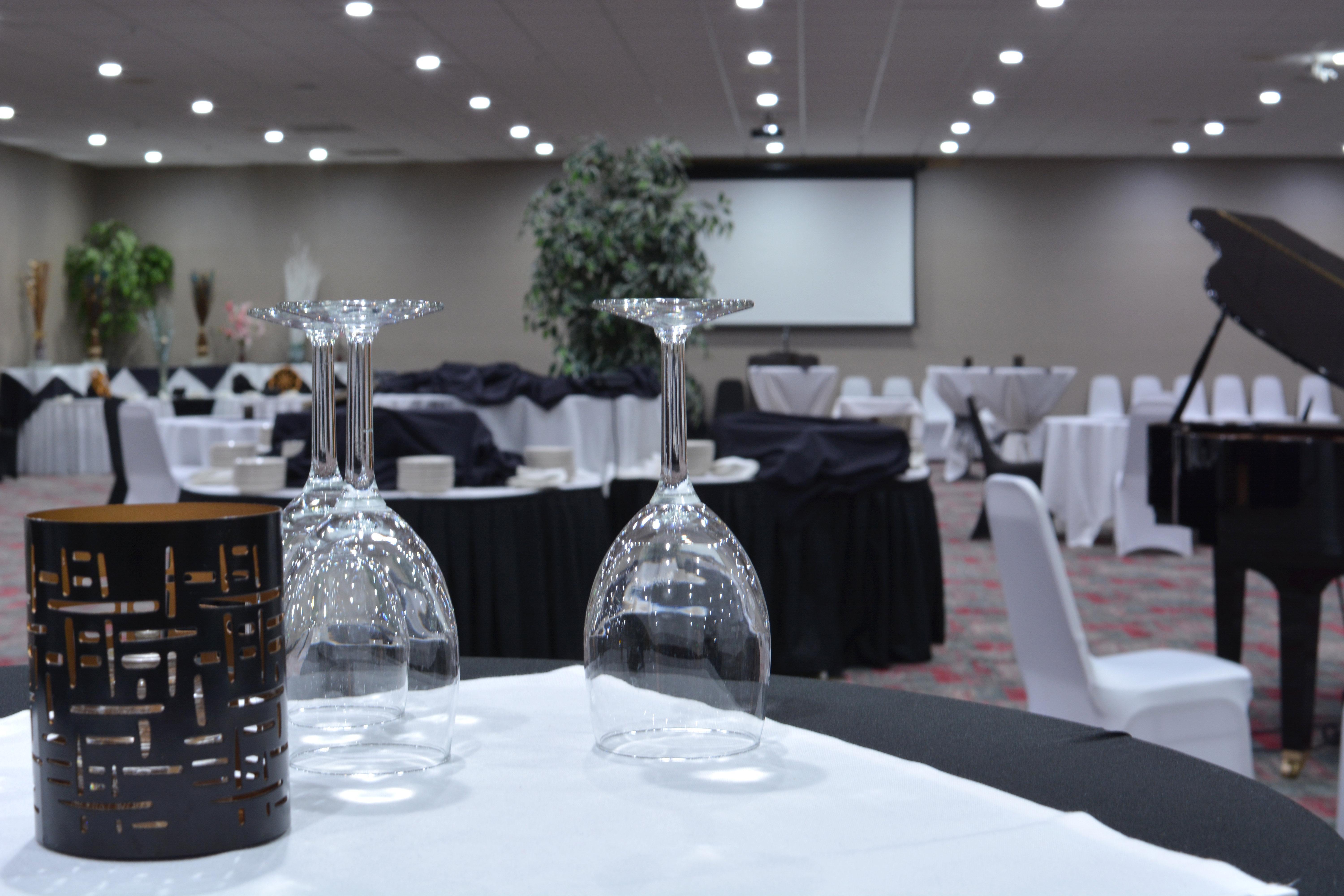 Holiday Inn - Salem By Ihg Экстерьер фото