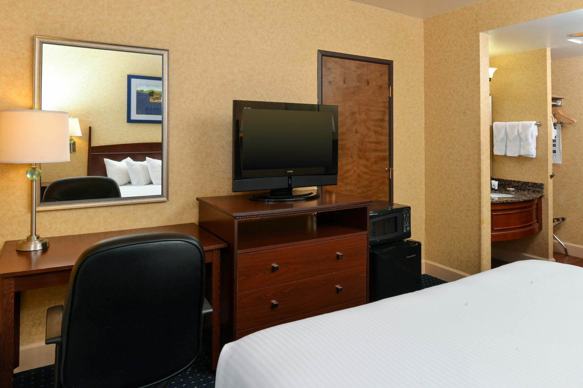 Holiday Inn - Salem By Ihg Экстерьер фото