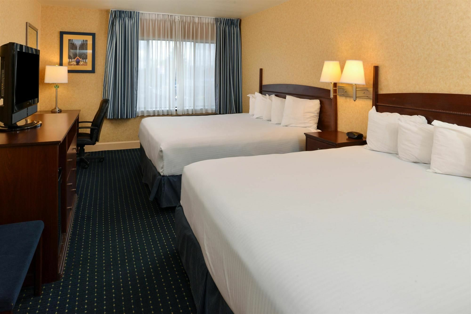 Holiday Inn - Salem By Ihg Экстерьер фото
