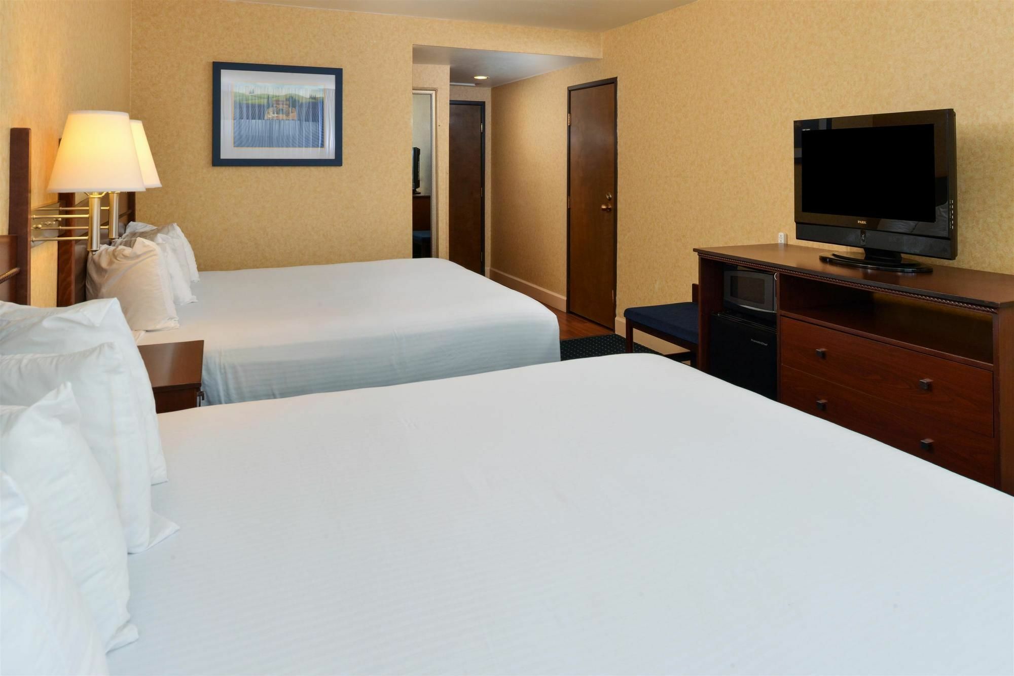 Holiday Inn - Salem By Ihg Экстерьер фото